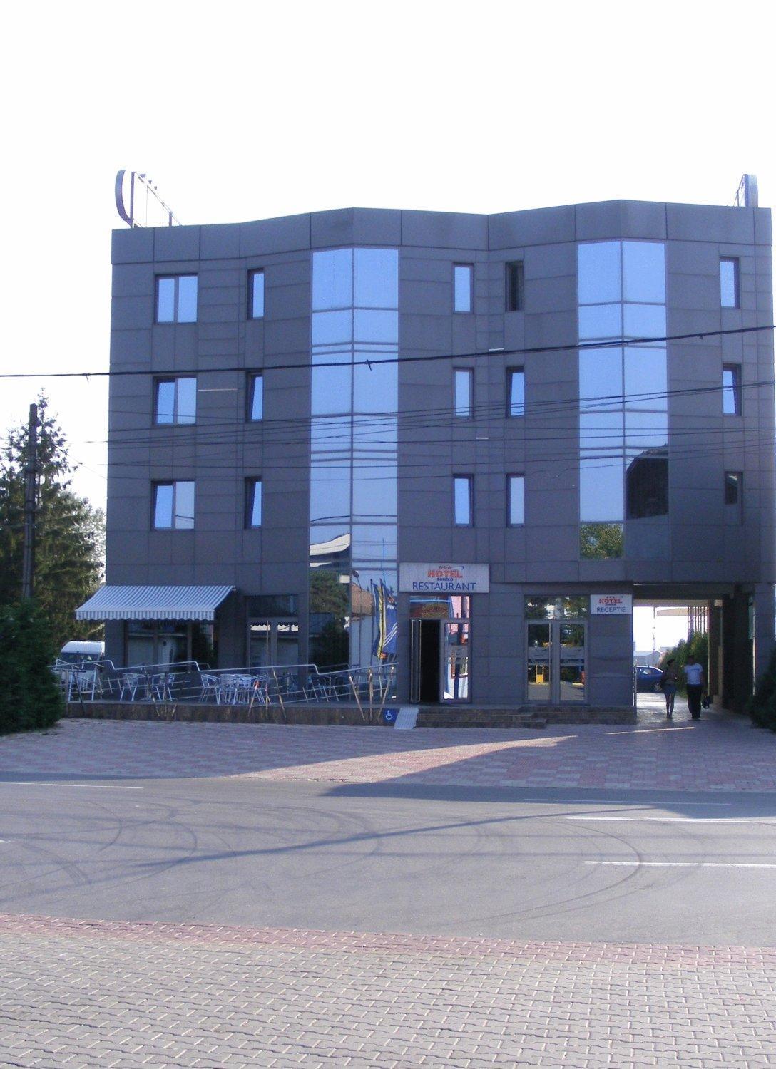 Hotel Sorelo ปีเตช ภายนอก รูปภาพ