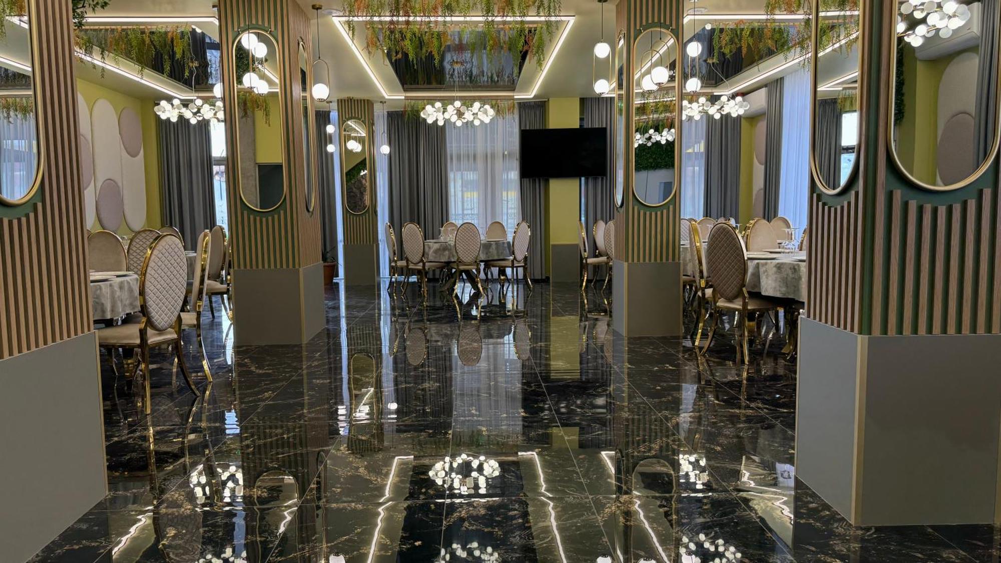 Hotel Sorelo ปีเตช ภายนอก รูปภาพ
